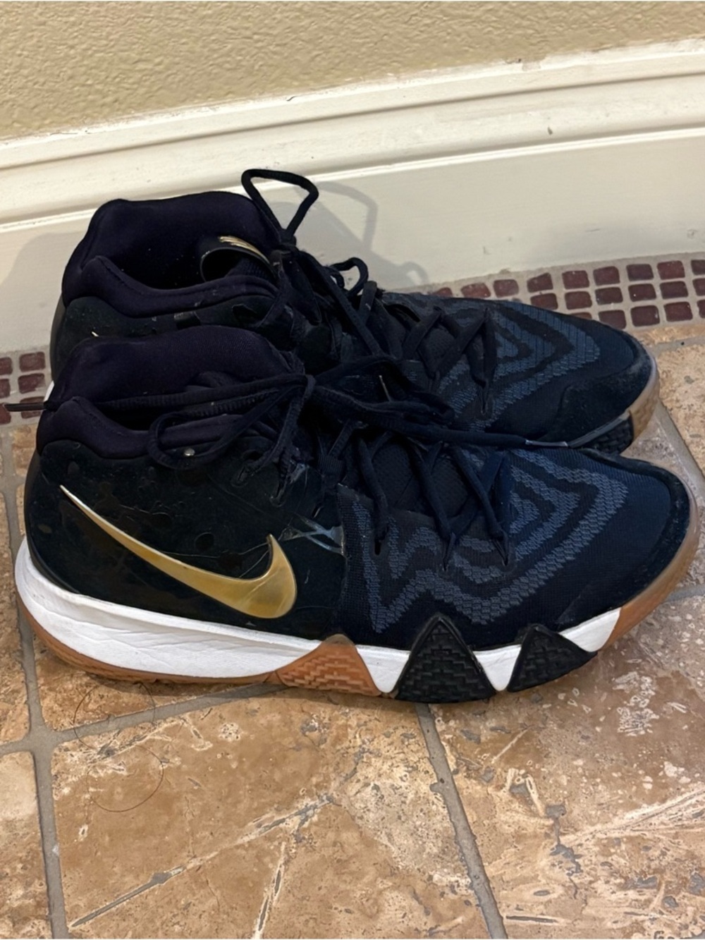 NIKE Kyrie 4 Pitch Blue Gold Basketball Shoes Size 8.5